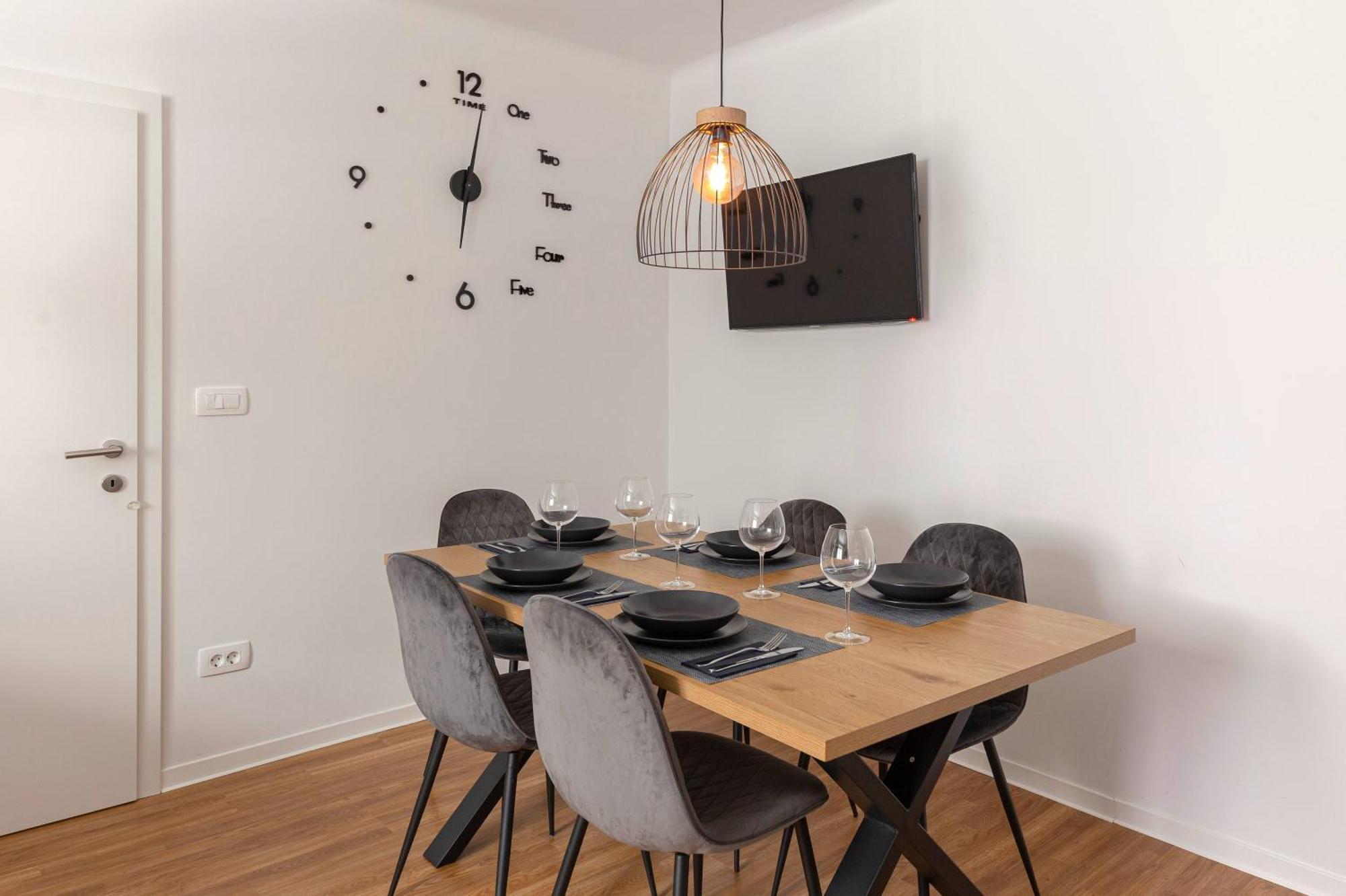 Apartments Grahek 卢布尔雅那 外观 照片